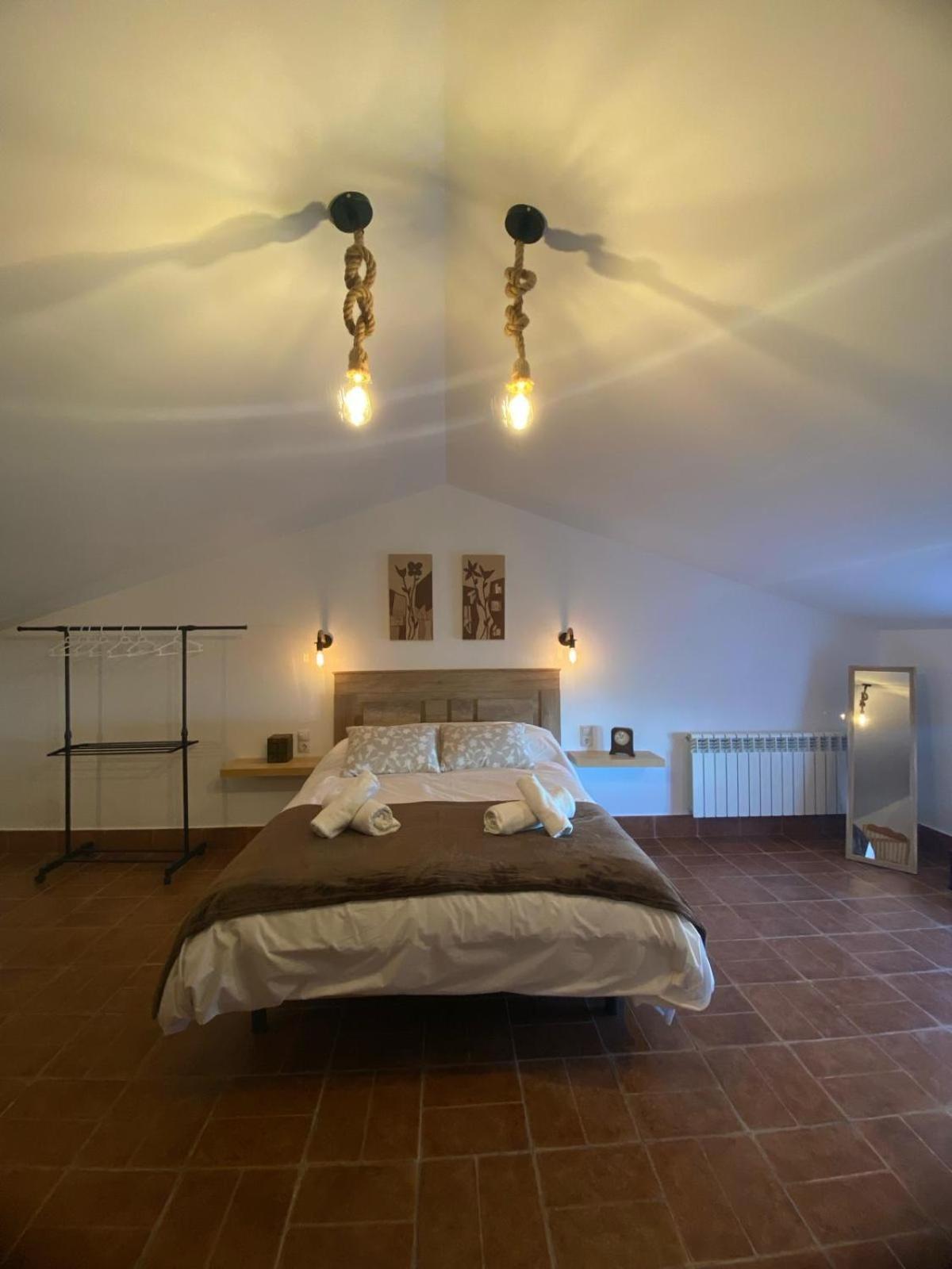 La Mancha Suites Casa Rural Pedro Munoz Bagian luar foto