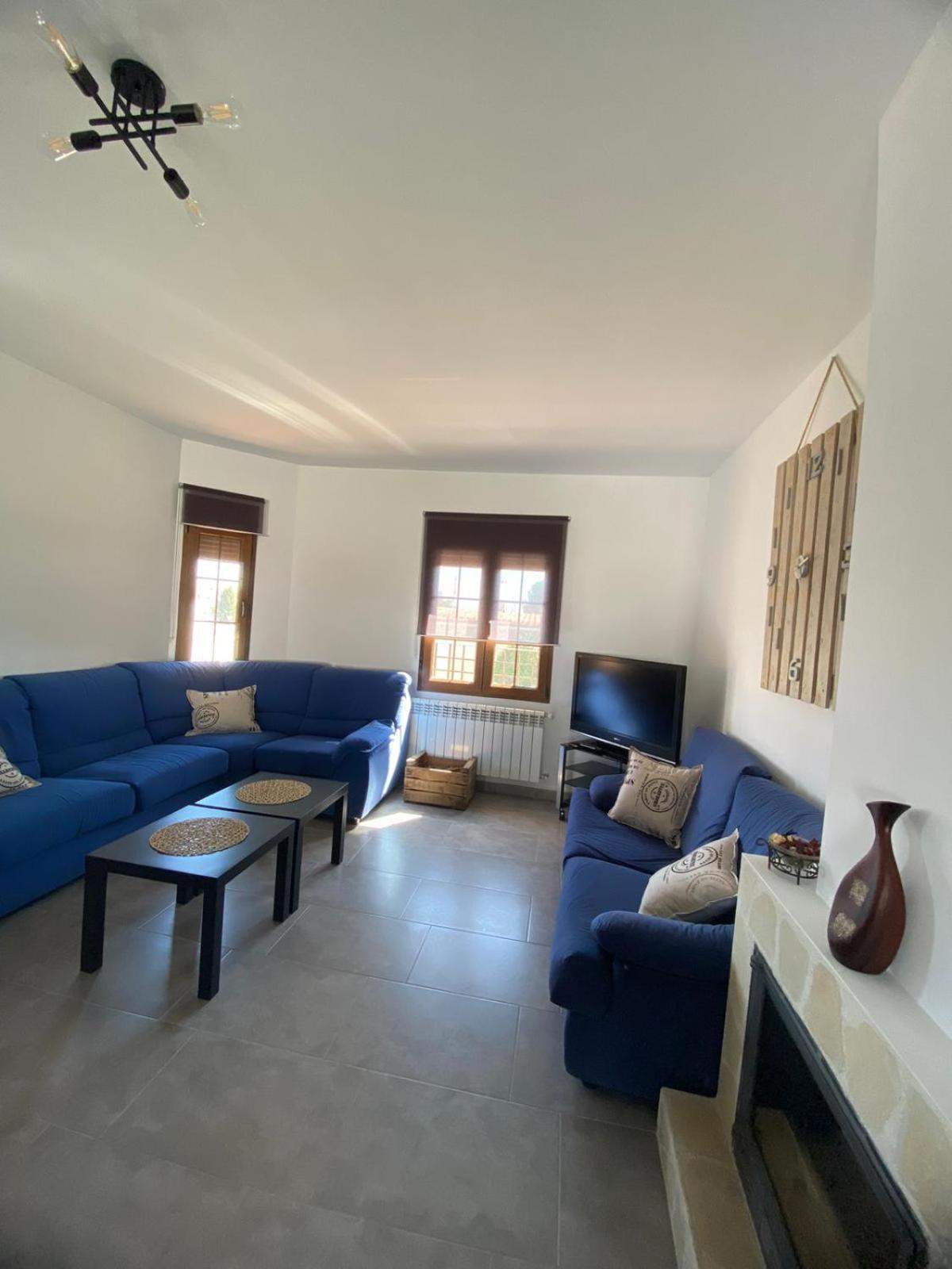 La Mancha Suites Casa Rural Pedro Munoz Bagian luar foto