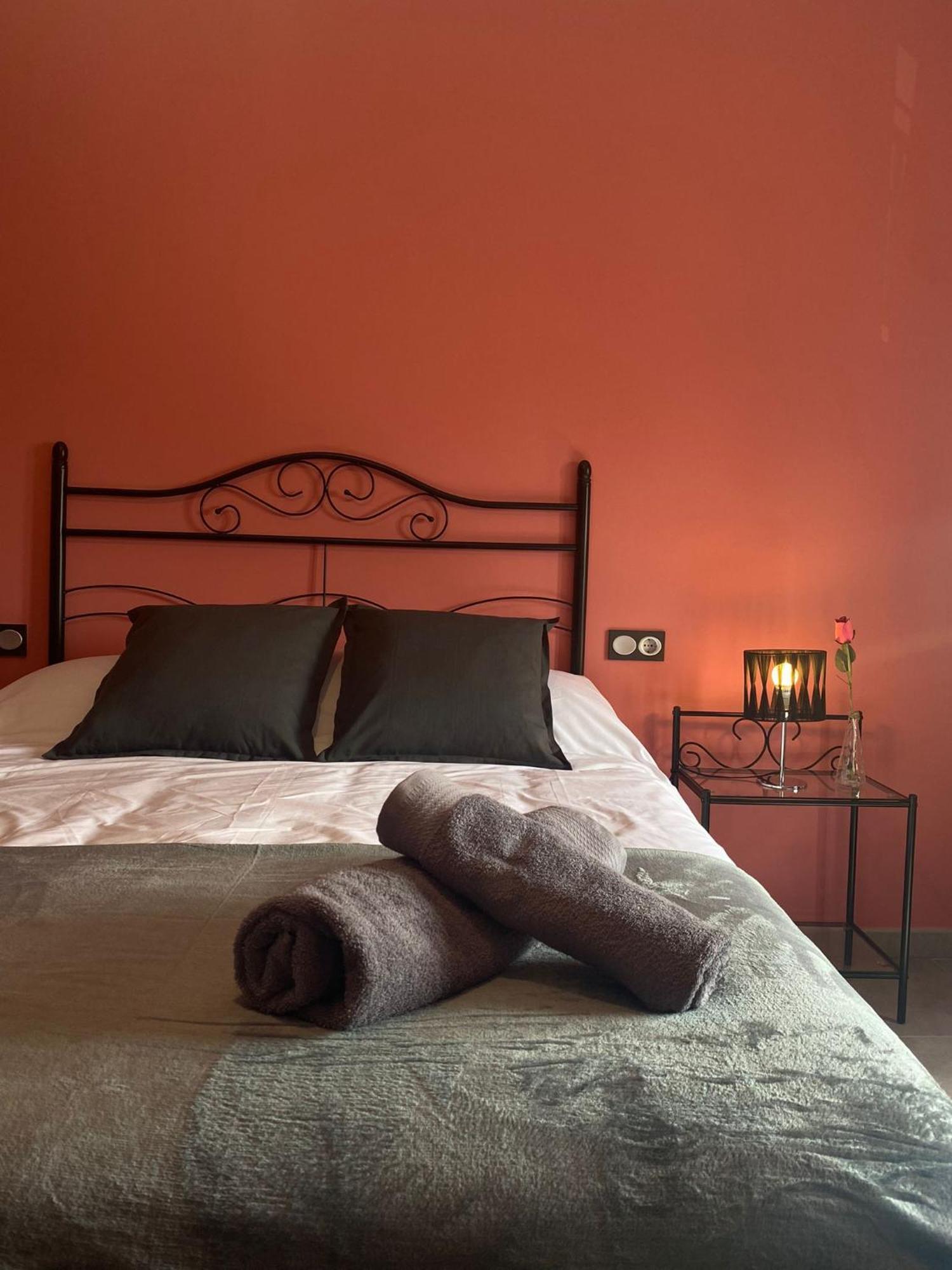 La Mancha Suites Casa Rural Pedro Munoz Bagian luar foto
